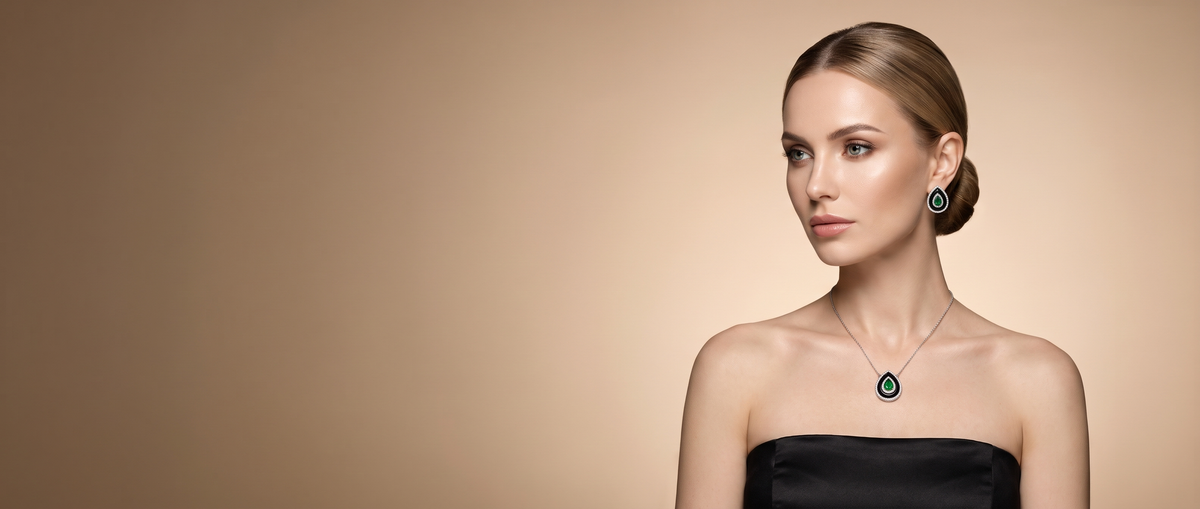 Ellevesa model wearing jewellery from this collection