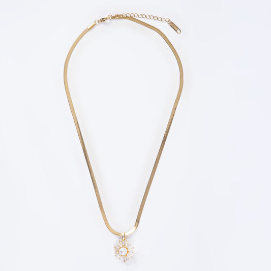 Lovely Pearl & Baguet Pendant with Chain