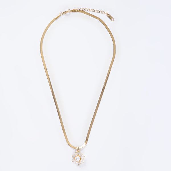 Lovely Pearl & Baguet Pendant with Chain