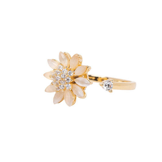 Daisy & Stone Ring