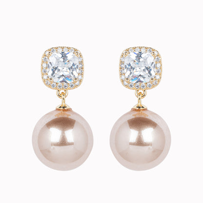 Pearl Drop Earrings with Baguets